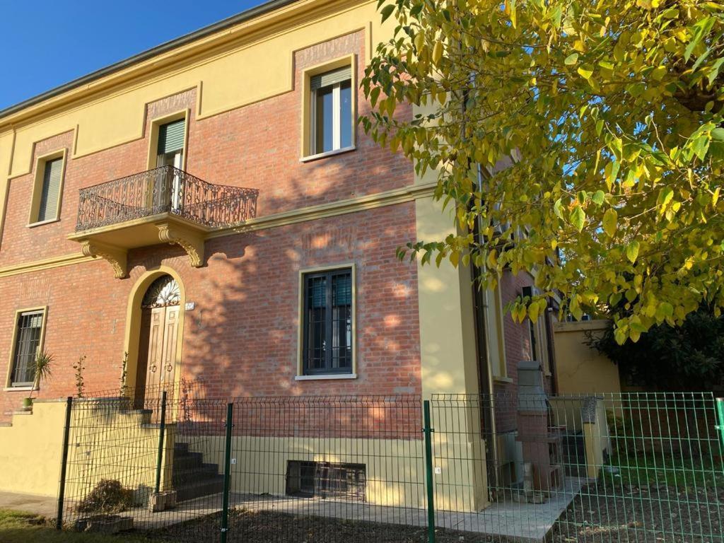 Daro Apartments Bologna Bagian luar foto