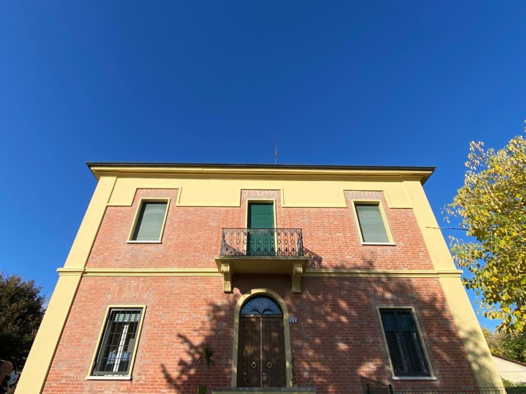 Daro Apartments Bologna Bagian luar foto